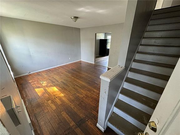 5th image of 924 N Central Dr #924