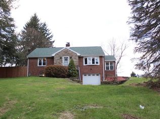 809 E McMurray Rd, Venetia, PA 15367