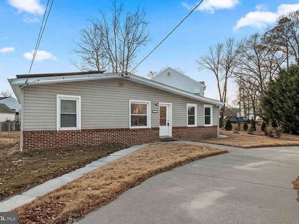 1st image of 1199 Oak Ave