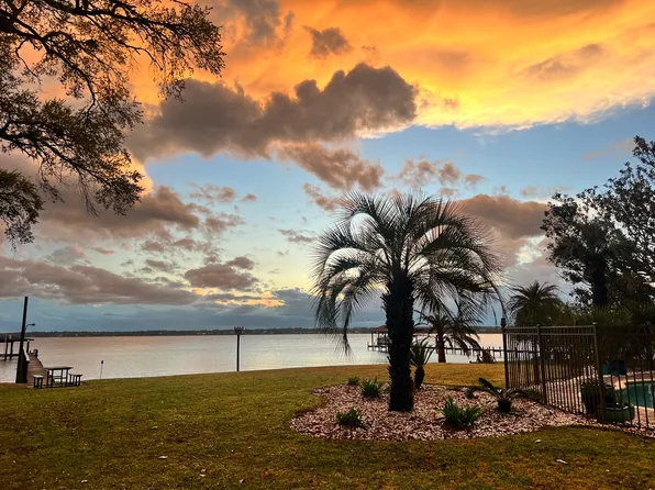 1131 Perdido Manor Dr, Pensacola, FL 32506