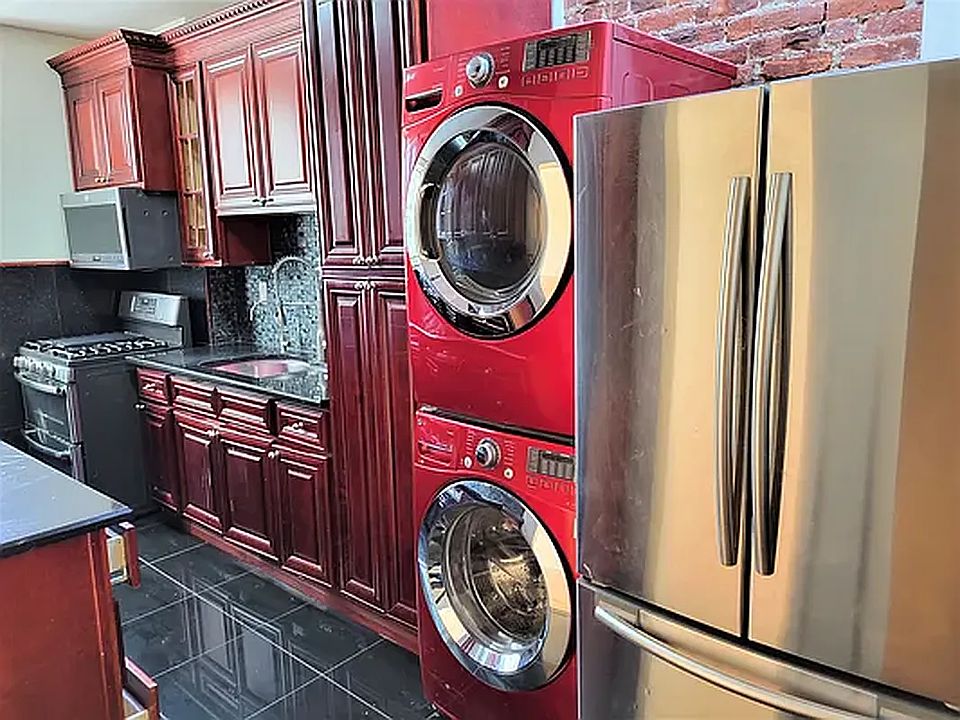 1st image of 258 71st St Floor 3