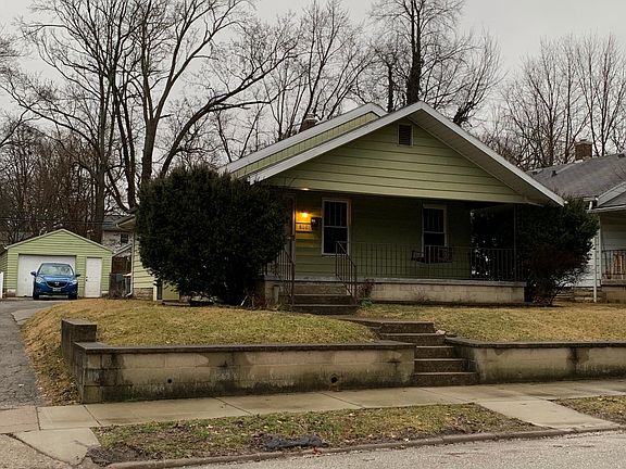 2nd image of 205 E Vermilya Ave