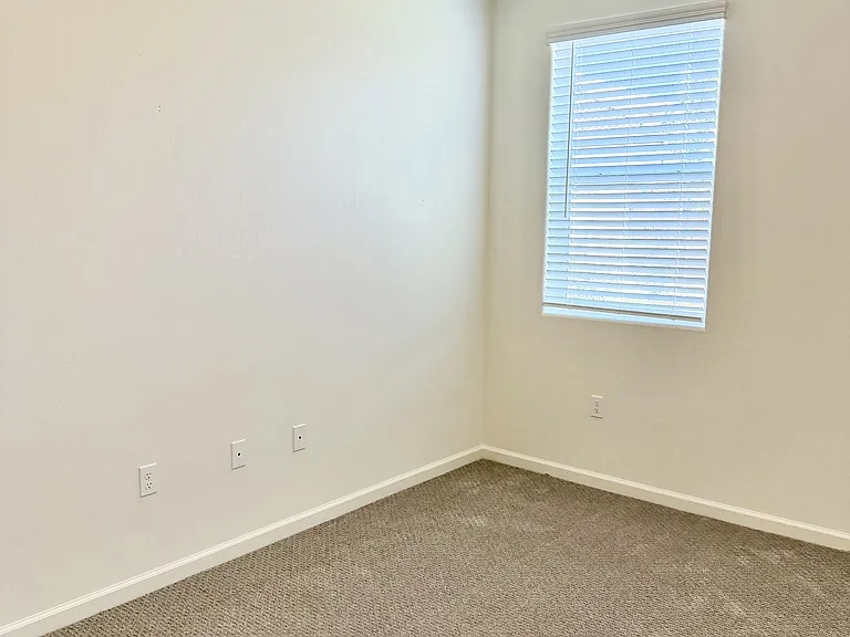 1473 Concord Way — Photo 31