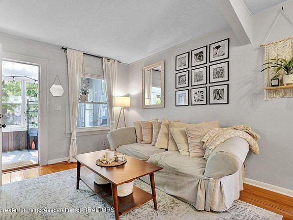 5th image of 531 N Magnolia Ave