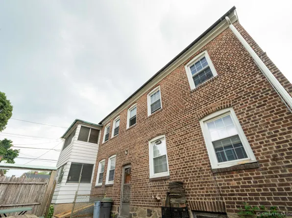 30-32 Hadley Street, Bridgeport, CT 06610