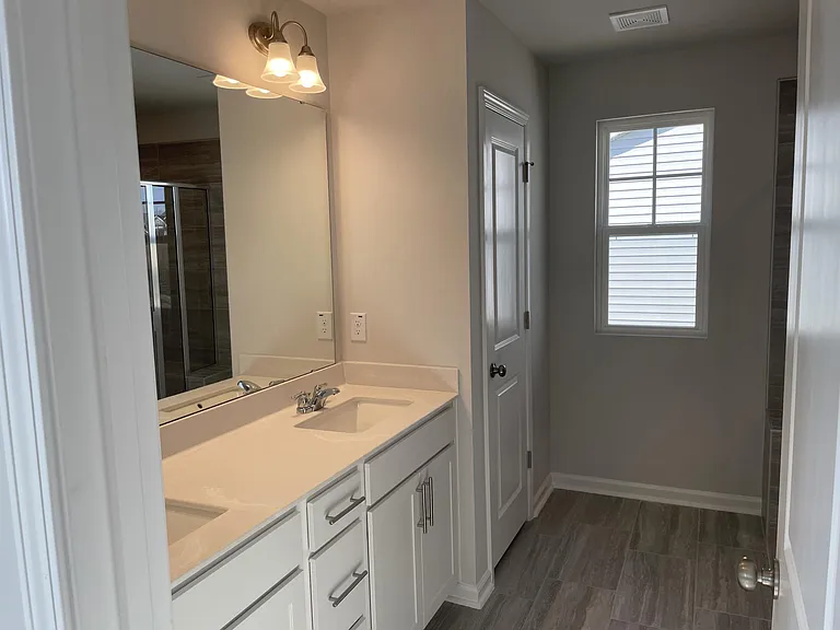 1220 Matterhorn Dr — Photo 9