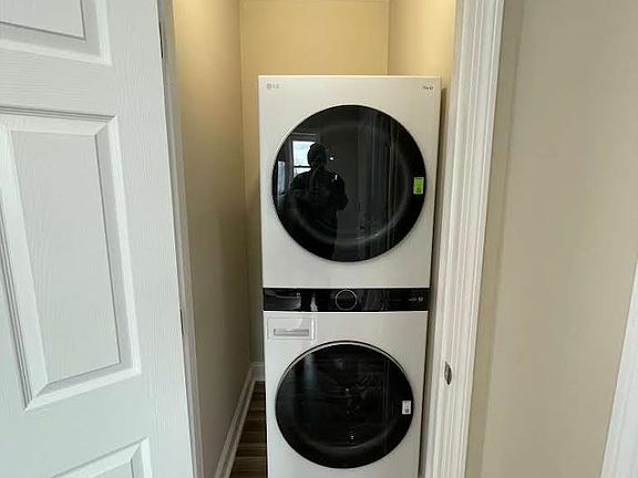 4th image of 95 Hawthorne Ave #3