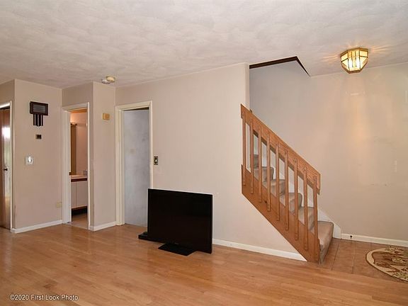 5th image of 13 Packard Ave APT 104