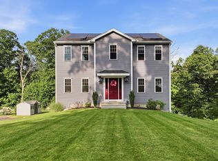 83 Saint Louis St, Worcester, MA 01607