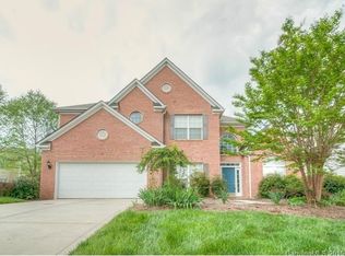 2046 Mountain Park Dr, Charlotte, NC 28214