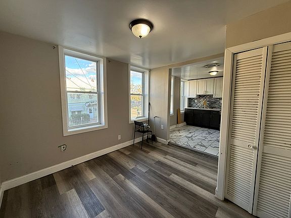 4th image of 3 Warner Ave #3E