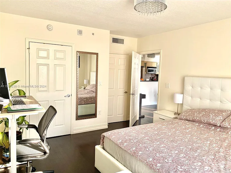 2080 S Ocean Dr #401 — Photo 22