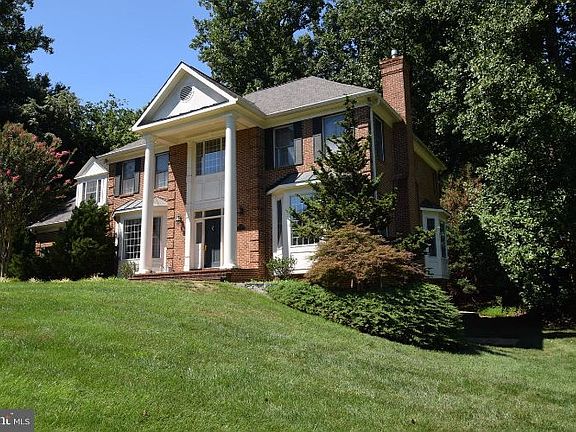 2nd image of 8010 Byrnwood Ct