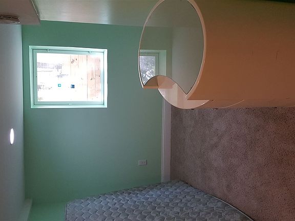 Photo # 3 Basement Room