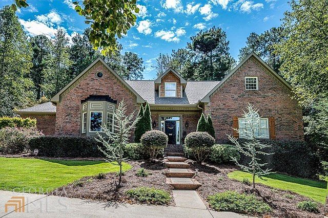 1st image of 207 Darwish Dr