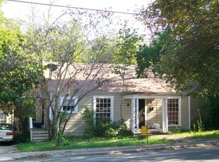 525 W Hopkins St, San Marcos, TX 78666