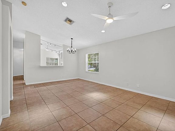 5th image of 5020 N La Sedona Cir