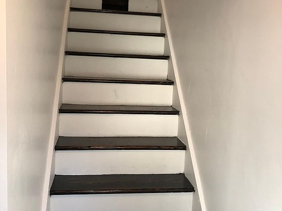2nd image of 374 Lawton Ave