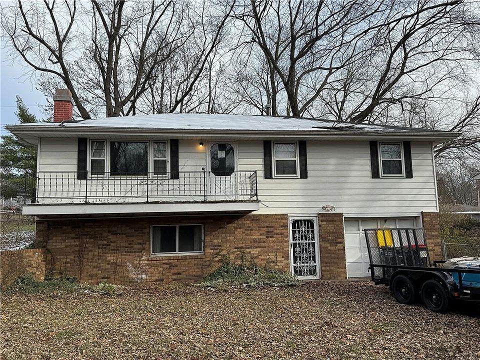 1st image of 411 Holtz St