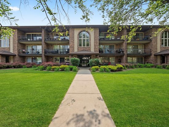 7515 Sheridan Dr APT 1D, Willowbrook, IL 60527