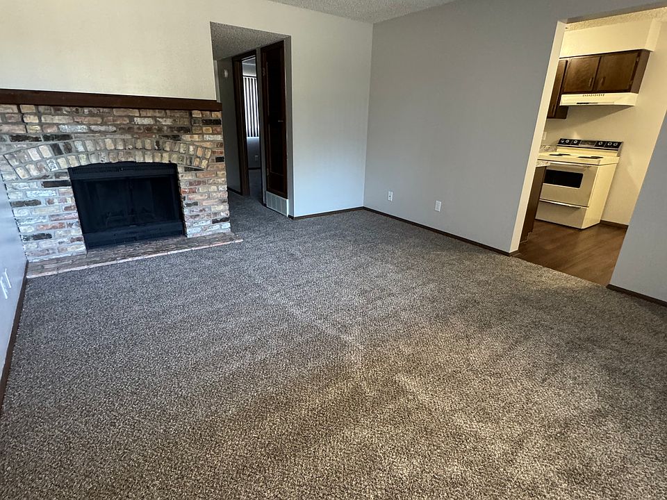 1st image of 2441 N 44th St #3