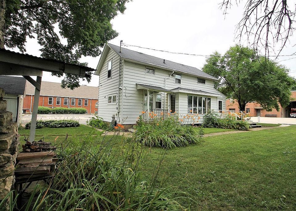 212 N Blackhawk Blvd, Rockton, IL 61072 Zillow