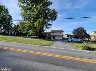 915 Witmer Rd, York, PA 17406