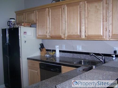 4th image of 435 Sugar Plum St