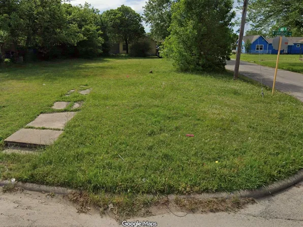 403 W Lampasas St, Ennis, TX 75119
