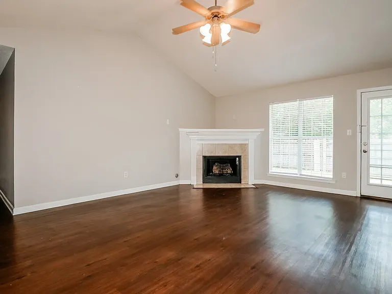 10316 Cottage Oaks Dr — Photo 6