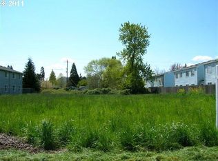 R St, Springfield, OR 97477