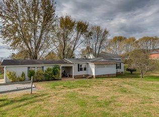 2420 Terrys Gap Rd, Hendersonville, NC 28792