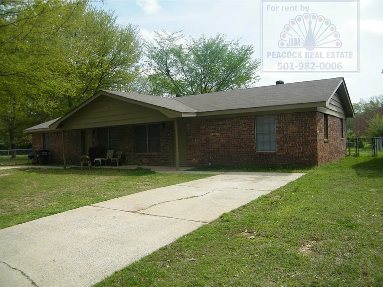 3021-3023 Hines Dr — Photo 1