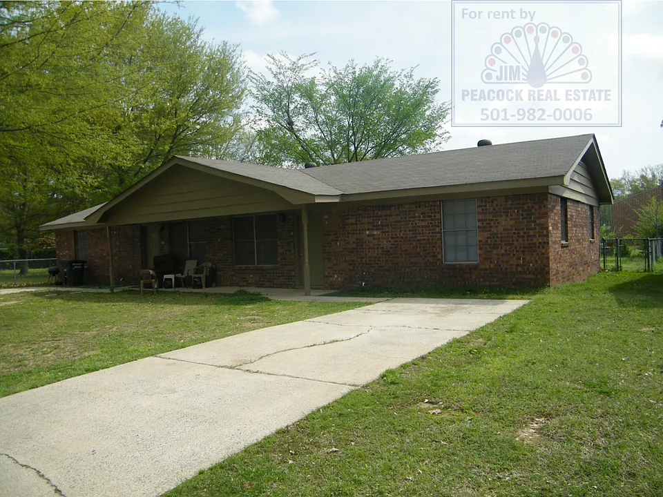 3021-3023 Hines Dr