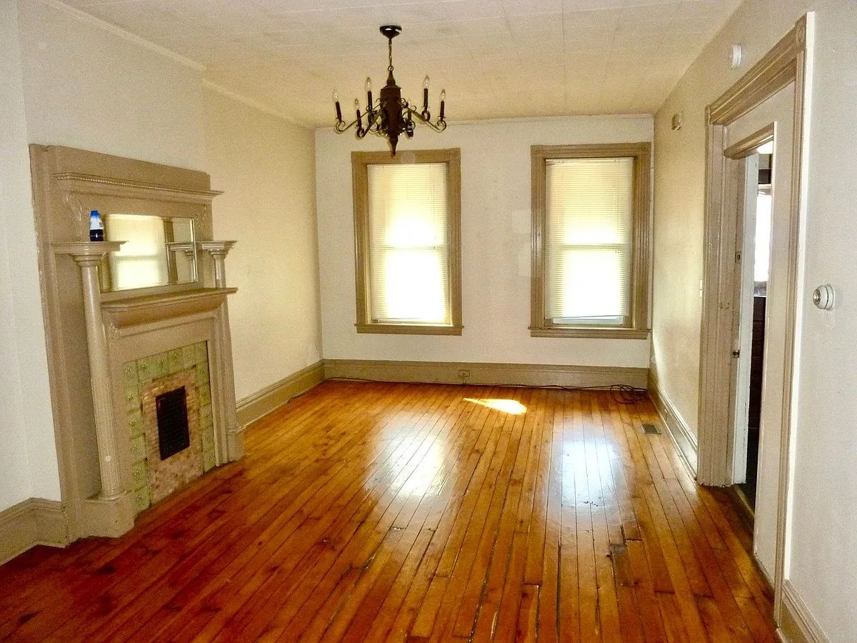 Building Photo - 325 W Lemon St #1