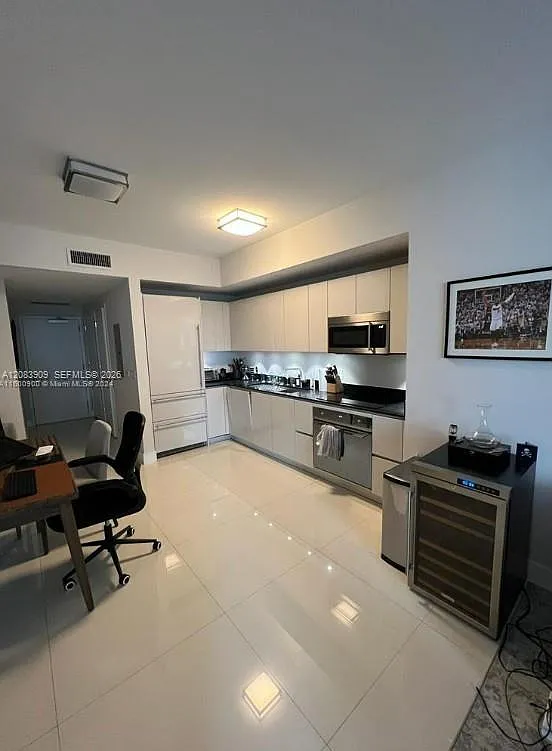 1010 Brickell — Photo 3