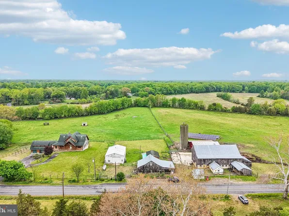 46 Commissioners Pike, Woodstown, NJ 08098