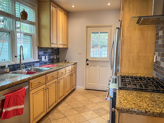 5th image of 3629 Wawona Dr