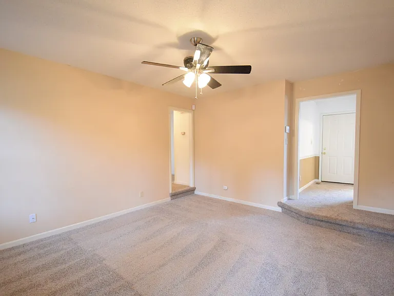 1328 Butterwood Cir — Photo 7