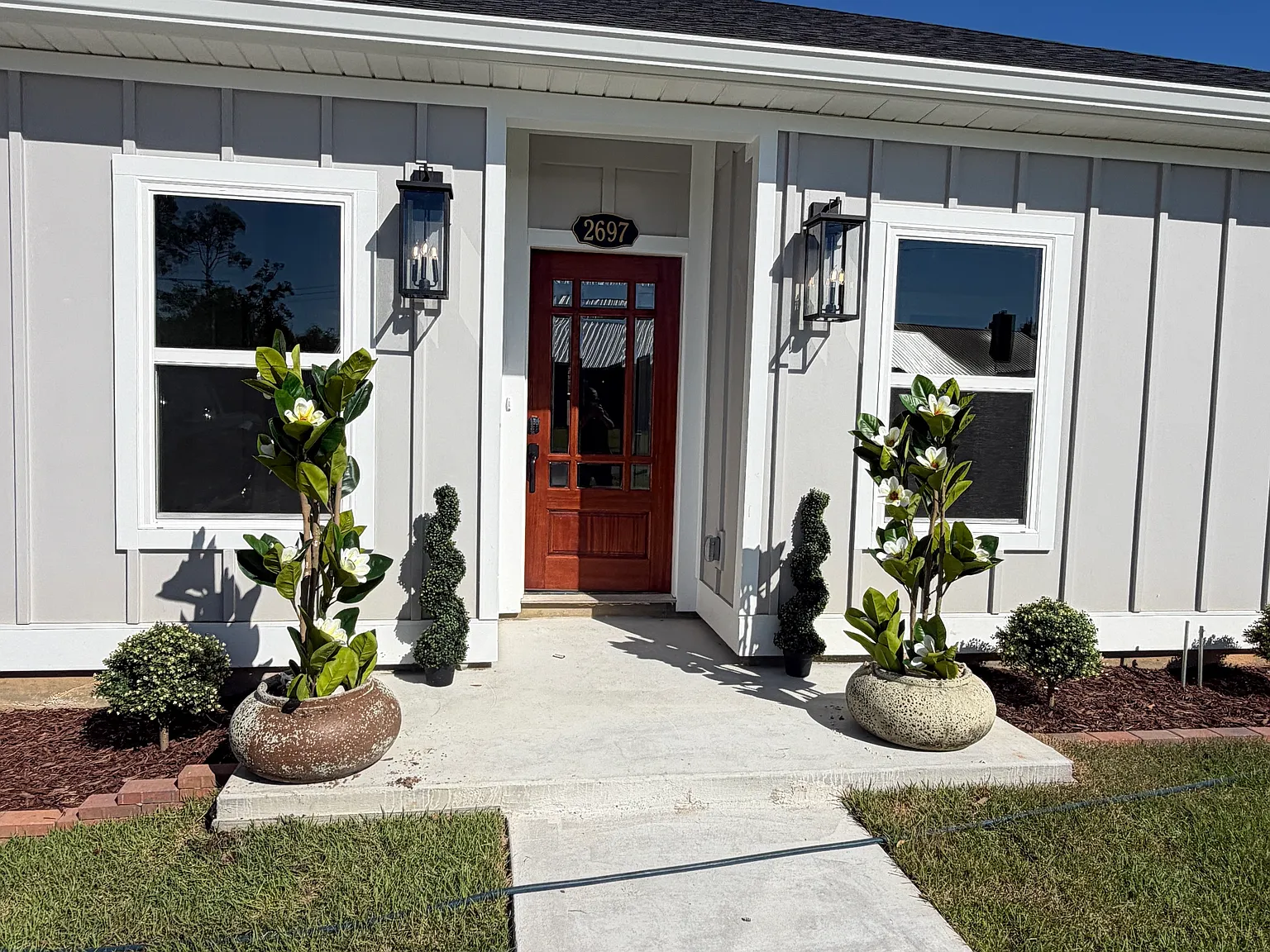4 bed, 1700 sqft, $2,500 — Photo 2