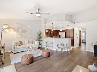 3388 Holly Grove St, Thousand Oaks, CA 91362