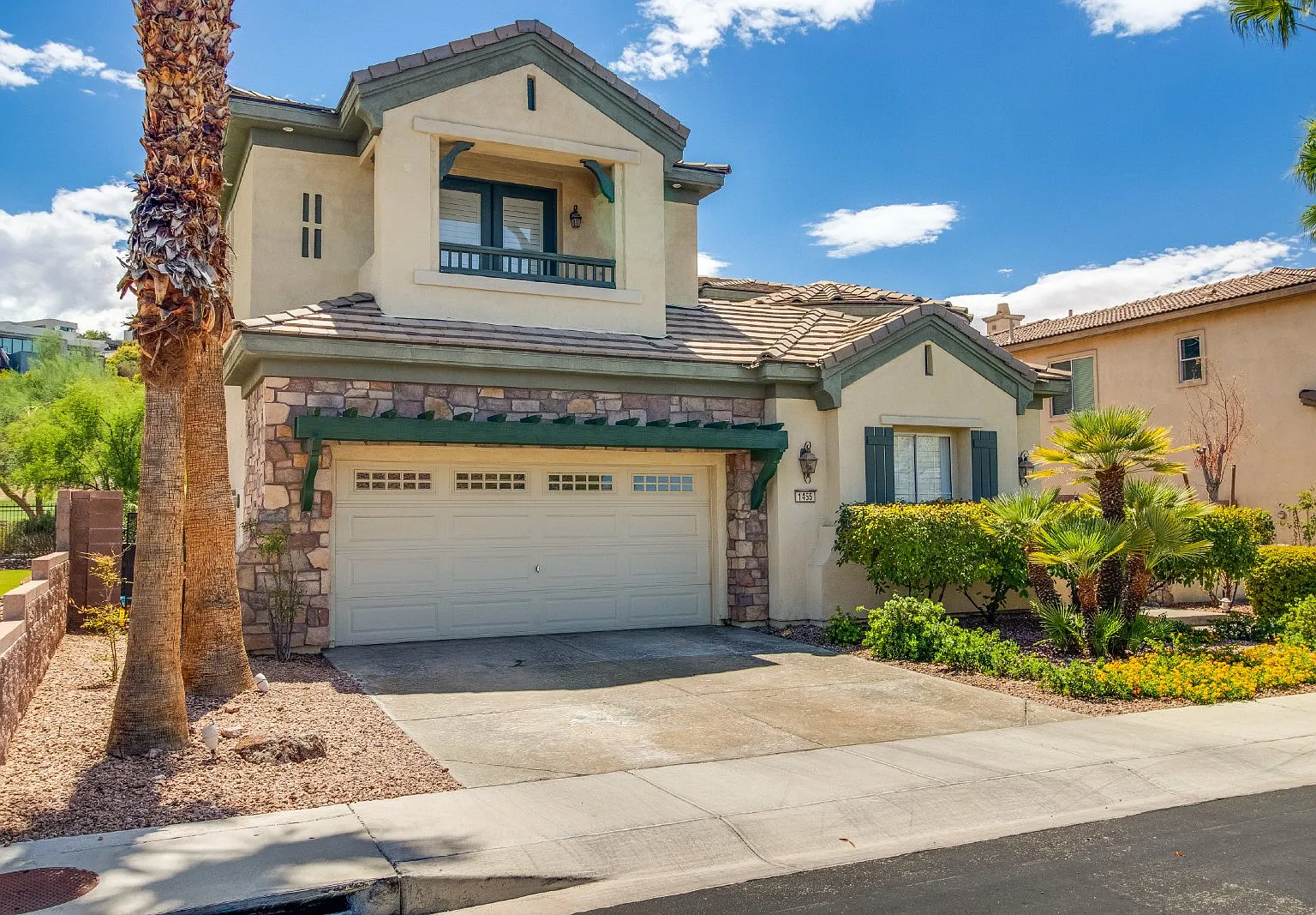 4 bed, 3.5 bath, 4113 sqft, $6,200 — Photo 3