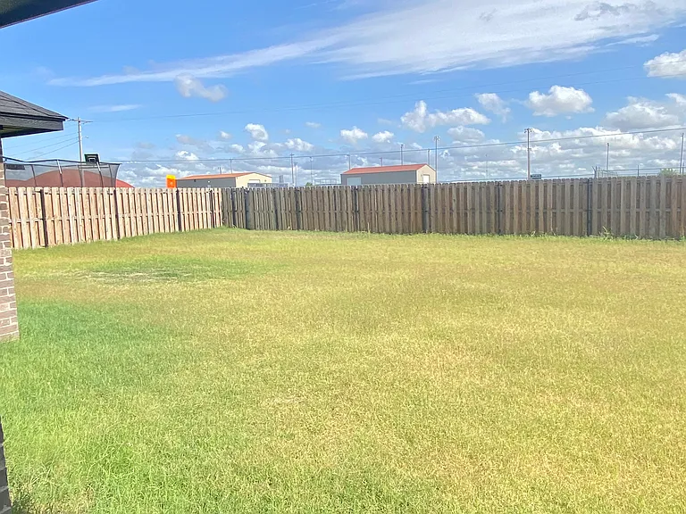 210 Meadowlark Ln — Photo 29