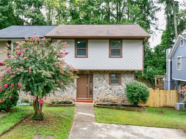 1248 Falling Water Dr SE, Smyrna, GA 30080