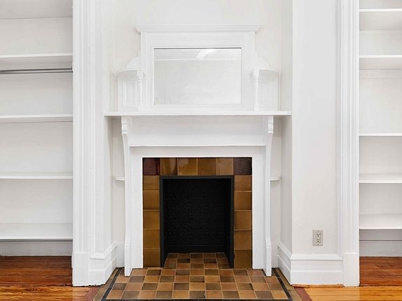 4th image of 244 W 121st St #2