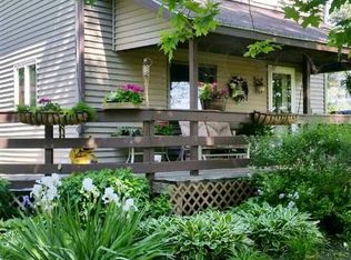3422 Finch Ave, Fertile, IA 50434