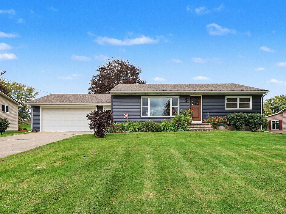 1st image of 56690 Orchard Ln