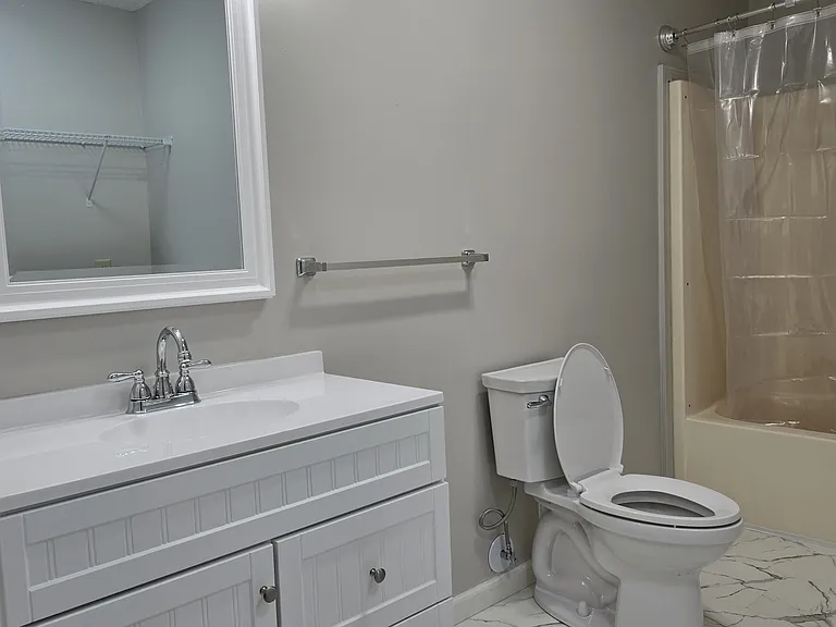 1621 Chris Dr #C — Photo 3