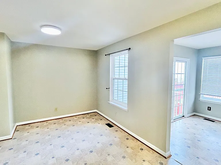 11318 Wytheville Ln — Photo 15