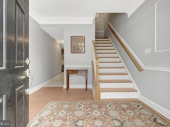 3rd image of 1309 Sundial Dr